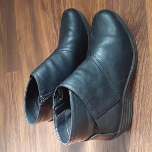 Icomfort Black Booties